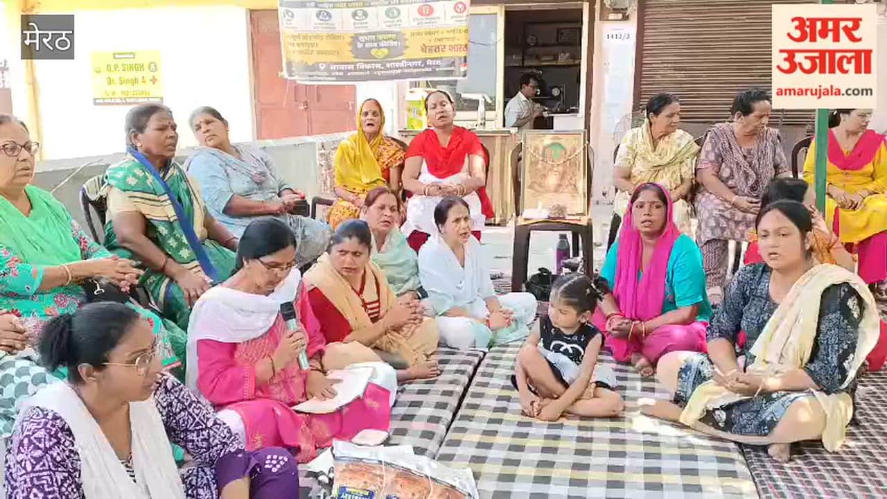 Women Perform Rudrabhishek Over Central Market Dispute, Seek Help from MP and Mayor
