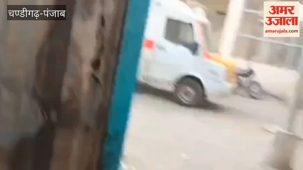 Fire breaks out at Krishna Diagnostic Lab of PHC Centre in Guruharsahai, goods burnt