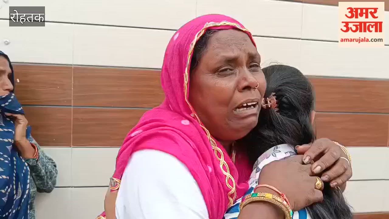 In Rohtak, a husband, in collusion with his mistress, strangled his wife to death.
