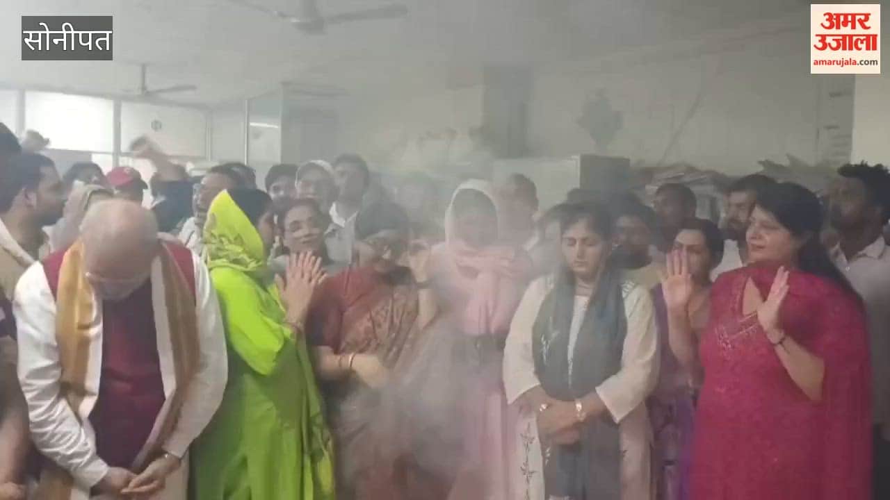 Amidst controversy in Gohana, Sonipat, the recitation of the Hanuman Chalisa resonated within the Municipal Council, concluding with chants of victory.