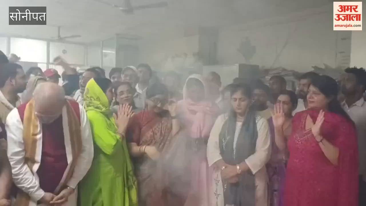 Amidst controversy in Gohana, Sonipat, the recitation of the Hanuman Chalisa resonated within the Municipal Council, concluding with chants of victory.