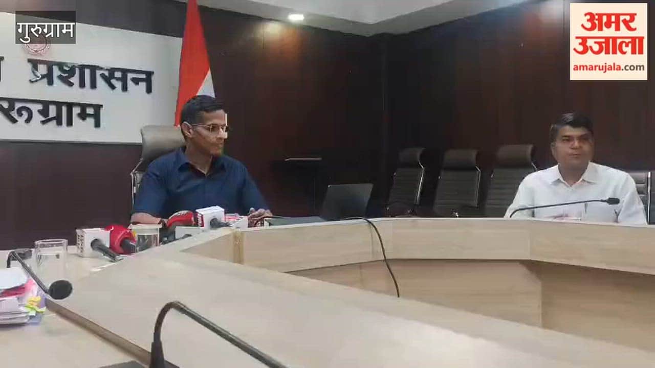 Gurugram Deputy Commissioner Uttam Singh Issues Directives to Officials Regarding the SIR Process