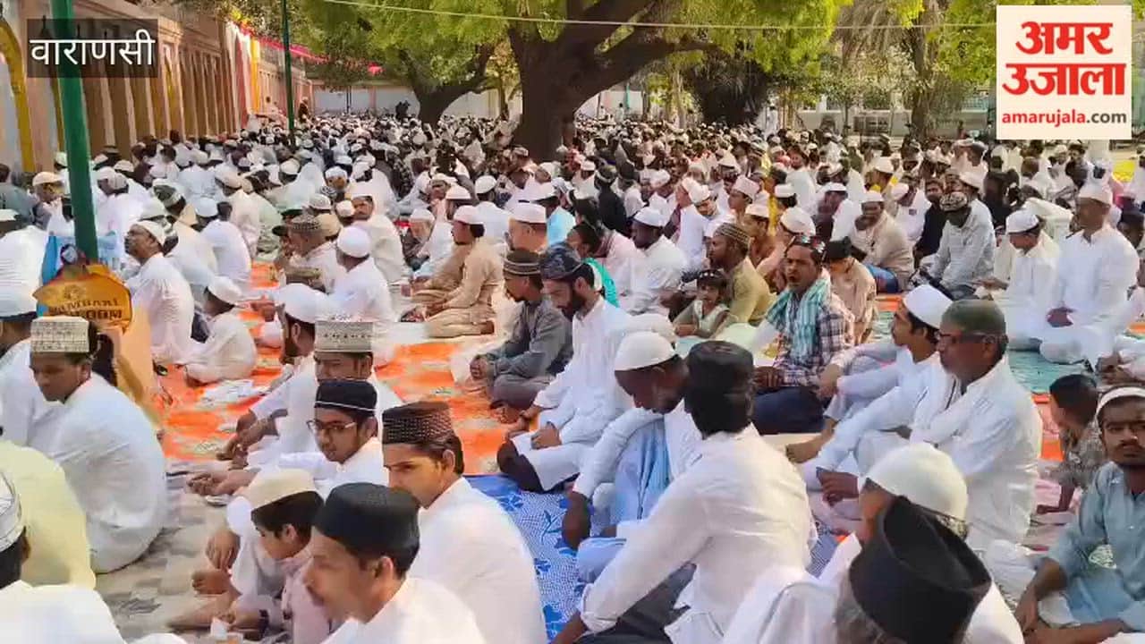 Worshippers Offer Prayers at Mosques in Banaras