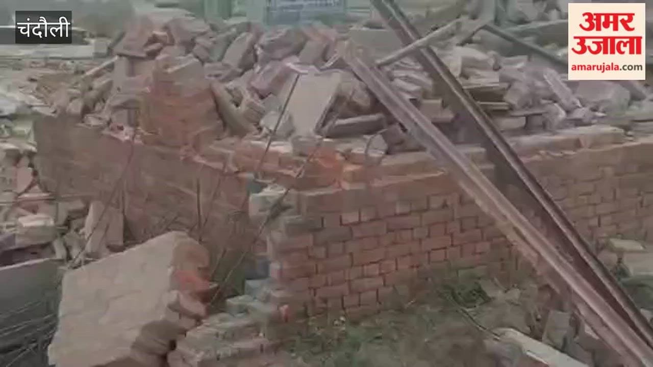 Bulldozers Roll Along Banks Ganges Houses Demolished Construction Sewage Plant