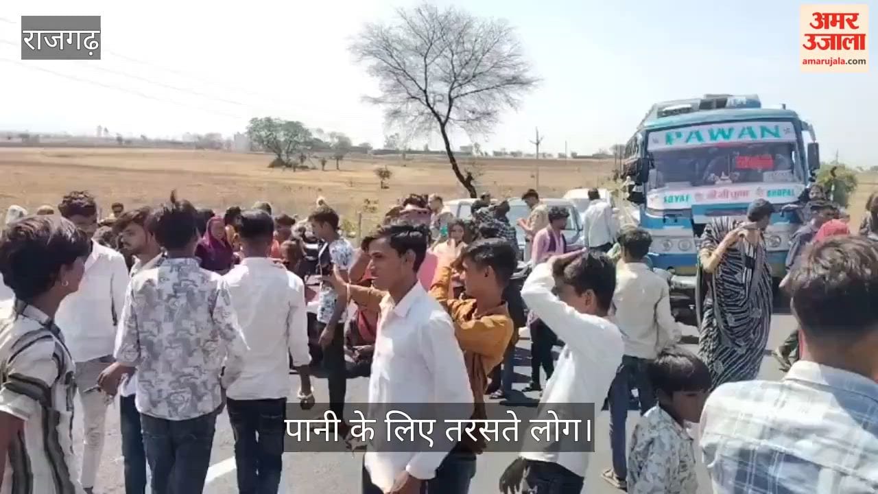 Thirsty Kalalpura, villagers blocked Highway 52 by breaking pots, halting traffic for hours.