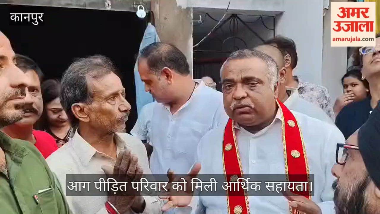 Sanatan Sangam extends financial aid to trader affected by shop fire