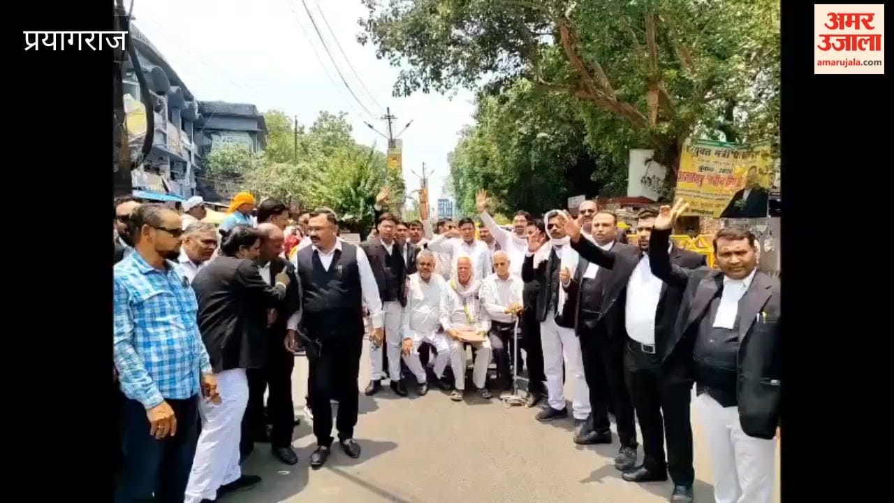 Lawyers staged a road blockade in front of the court to protest the assault on an advocate.