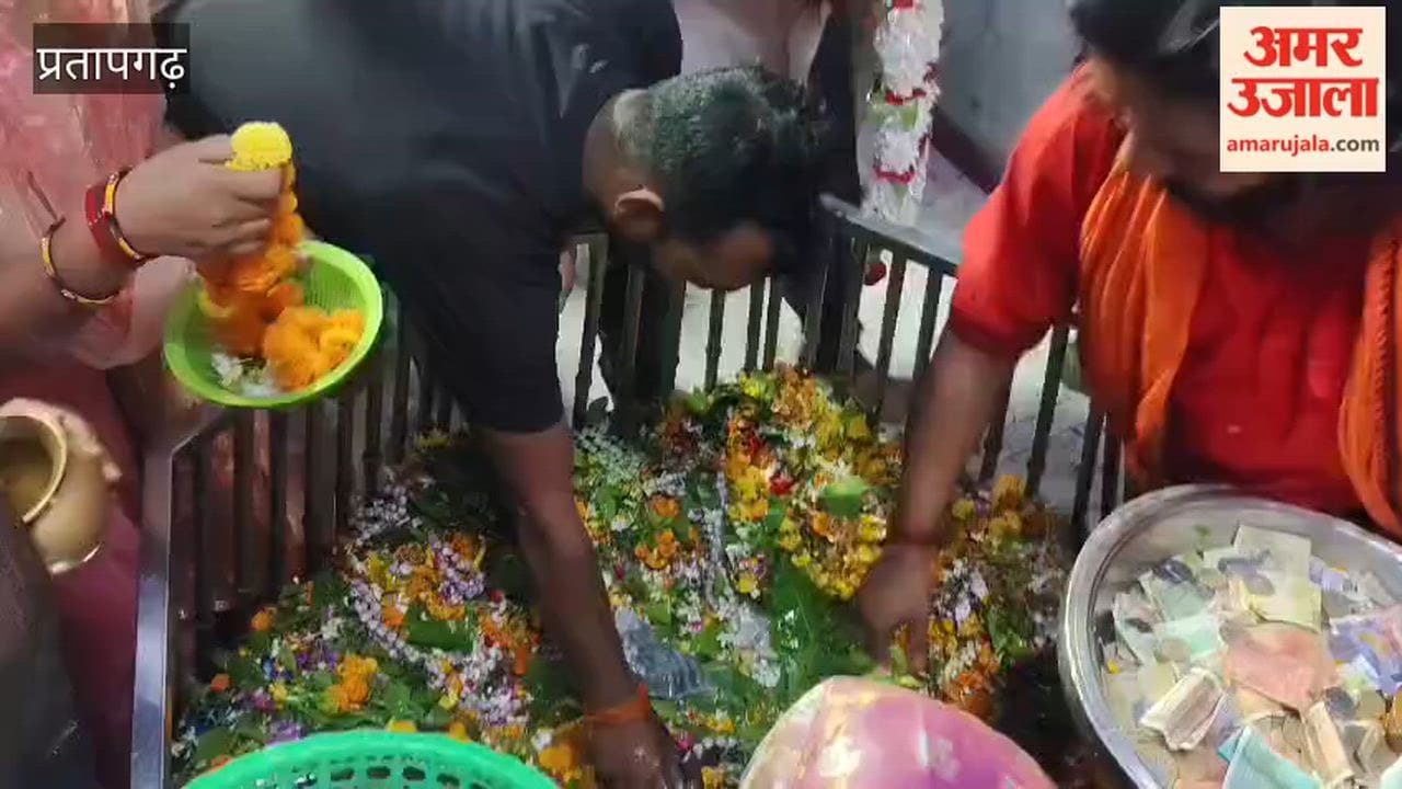 Crowds of devotees gathered at Baba Belkharnath Dham on Saturday, chanting "Har Har Mahadev"