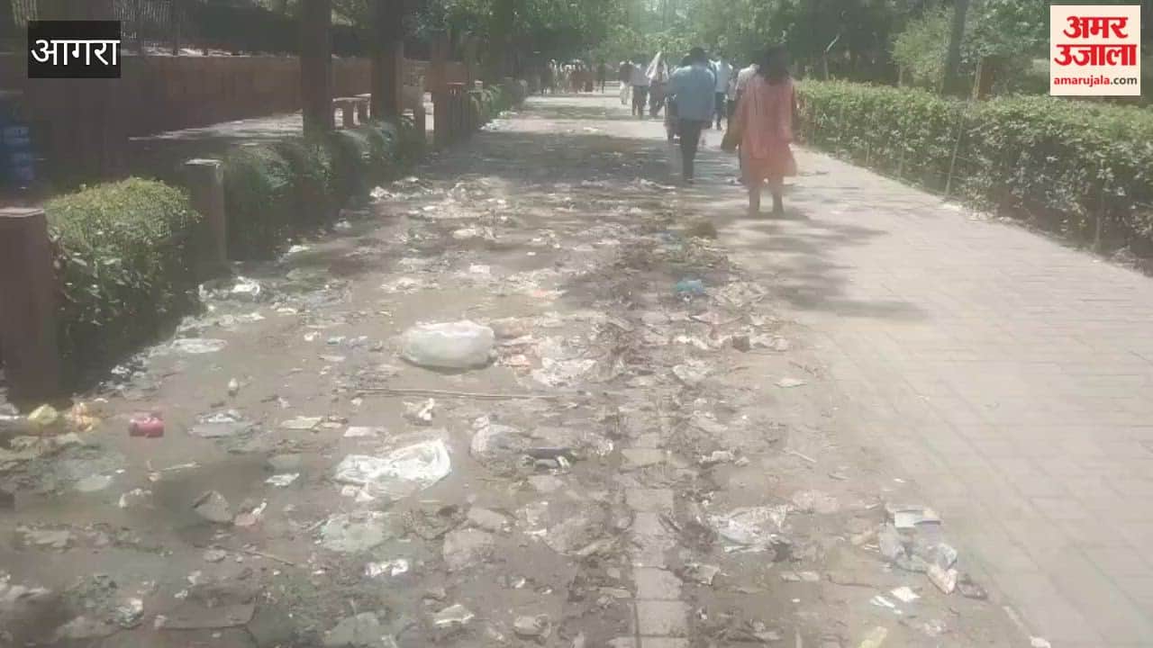 Garbage Pile Near Taj Mahal Troubles Tourists Foul Smell Raises Concerns