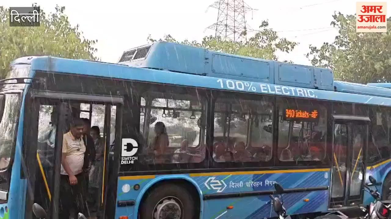 Rain due to change in weather in Delhi NCR