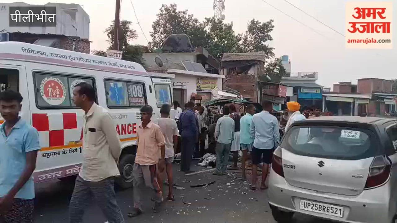 E-rickshaw overturns after collision with bus in Pilibhit