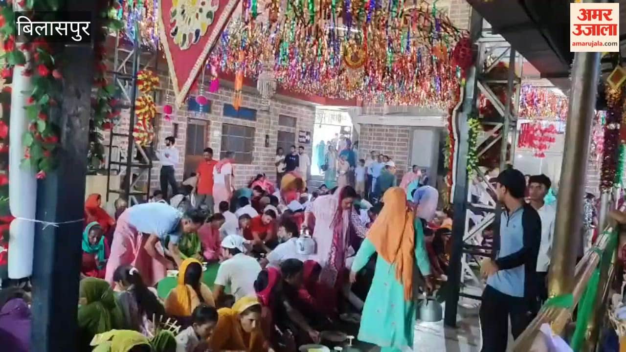 Bilaspur: A massive wave of devotees surged into the Baba Nahar Singh Temple located at Dhaulra; by 12:00 PM, 10,000 devotees had offered prayers and partaken in the Bhandara