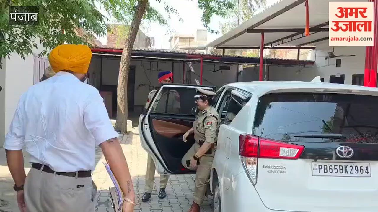 IGP Faridkot Range and SSP Moga conducted a surprise inspection of the Kot Ise Khan Police Station.