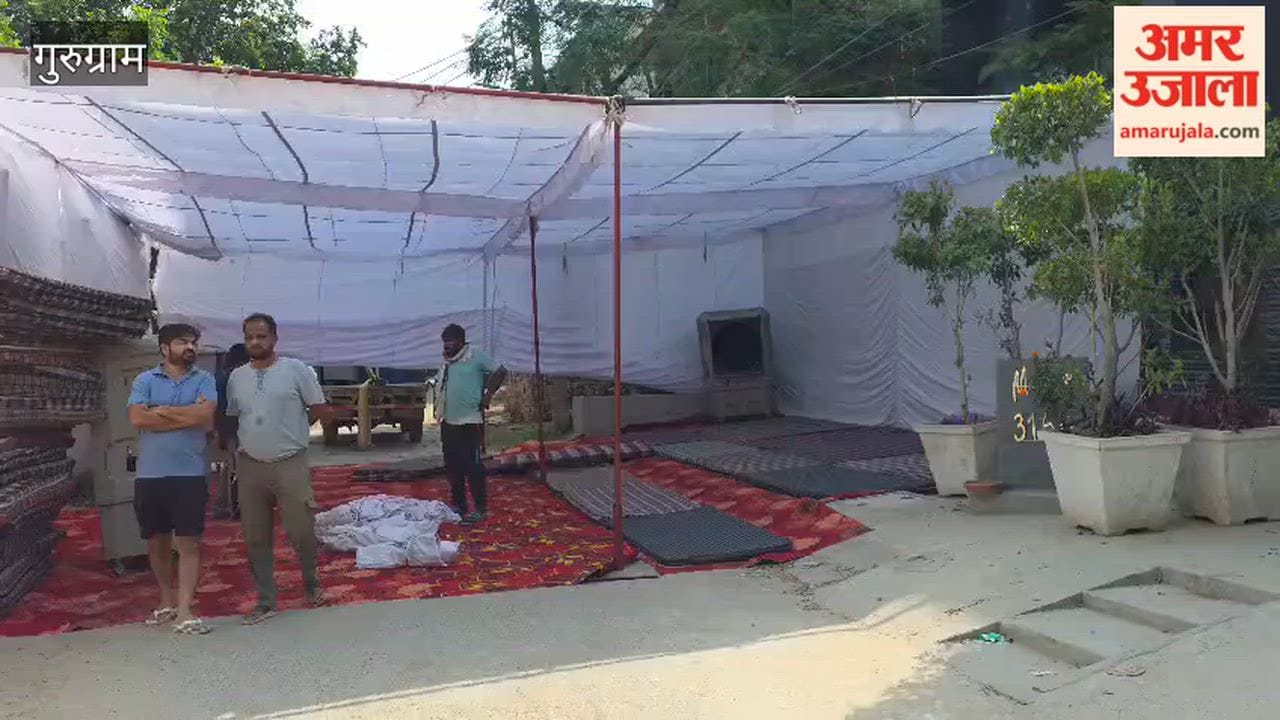 Relatives Arrive at CA Vivek Agarwal's Residence in Gurugram