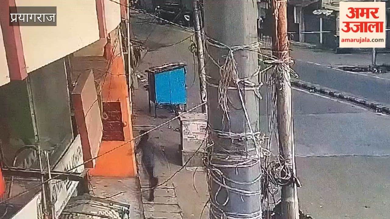 Murder case of four members of the same family - Accused Shani Gupta seen leaving from behind the house