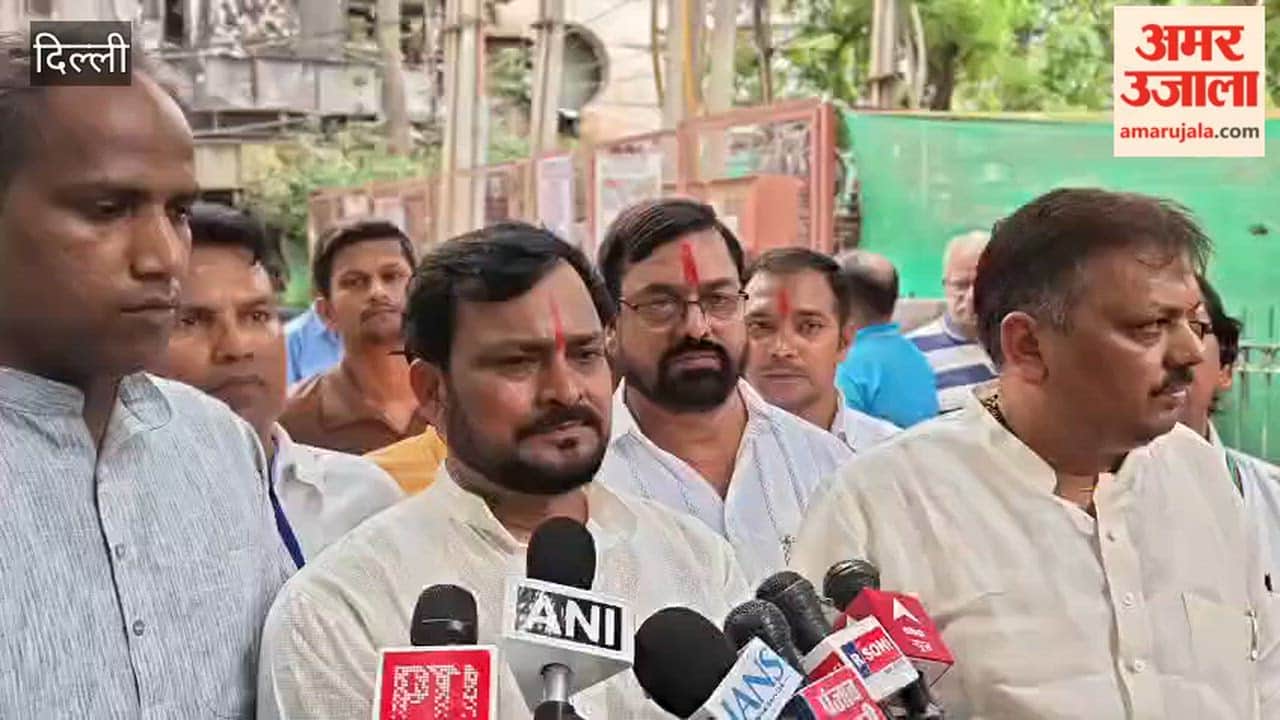 lok janshakti party leader shankar mishra reached Malviya nagar fire incident place