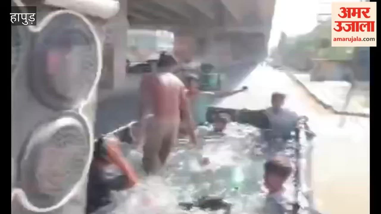 Youth in Hapur built swimming pool in trolley