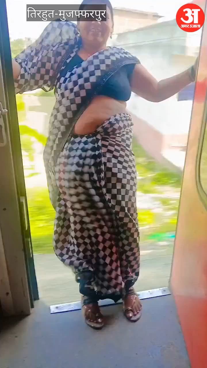 Vaishali Mukhiya Pinki Devi Performs Dangerous Train Stunt for Social Media Reels Video Viral