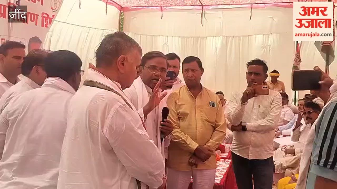 Congress leader Jitendra Baghel attacked the BJP