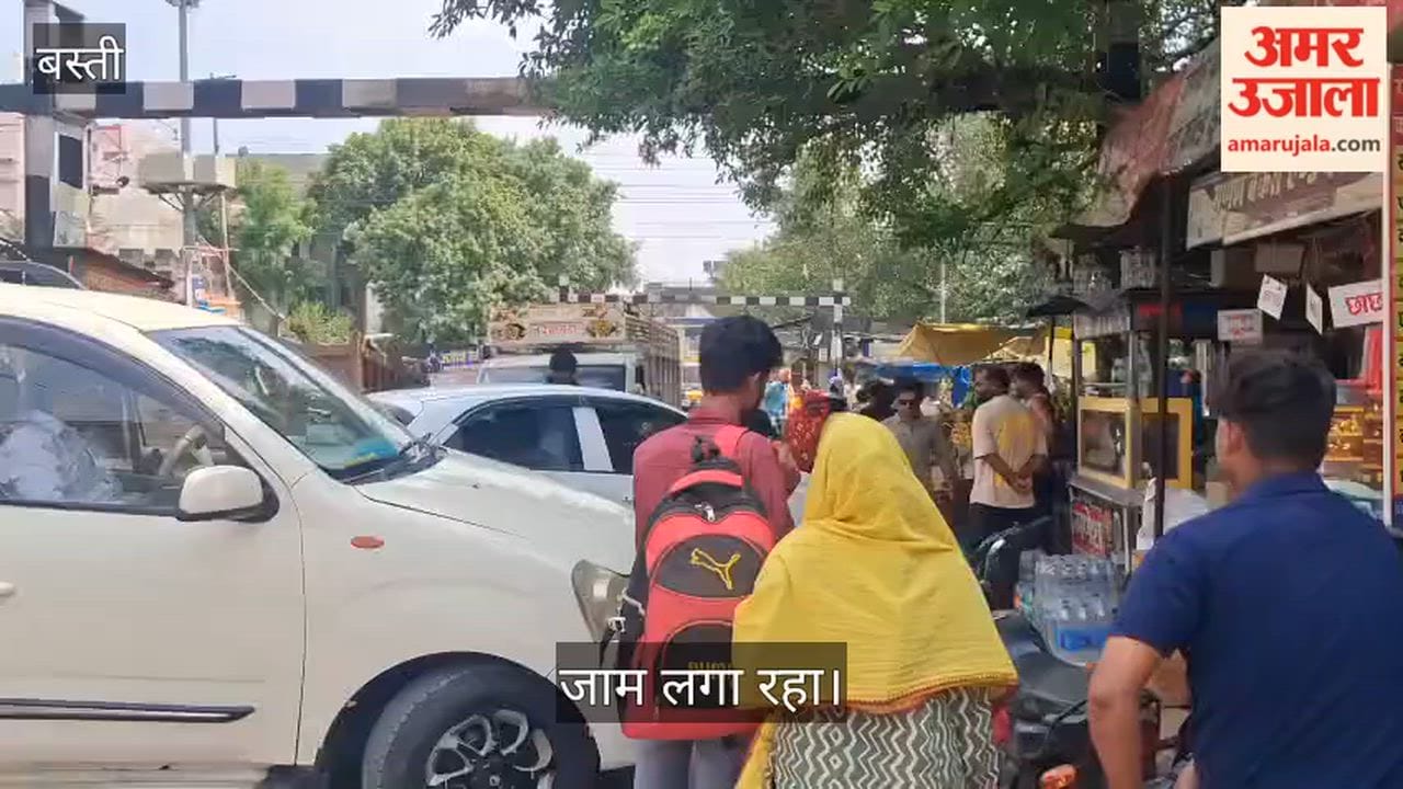 Bike rider breaks railway gate, trains run on slider boom