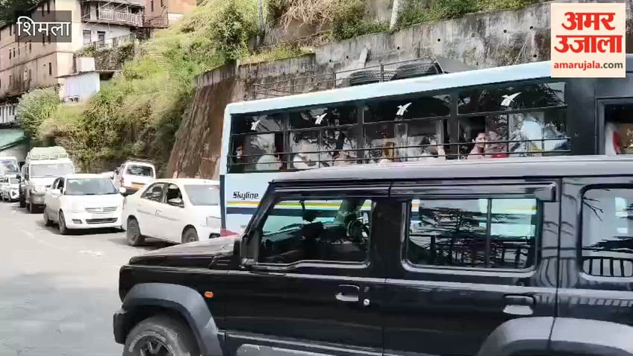 Video: Massive traffic jam in capital Shimla; vehicles crawled along the roads amidst the tourist season