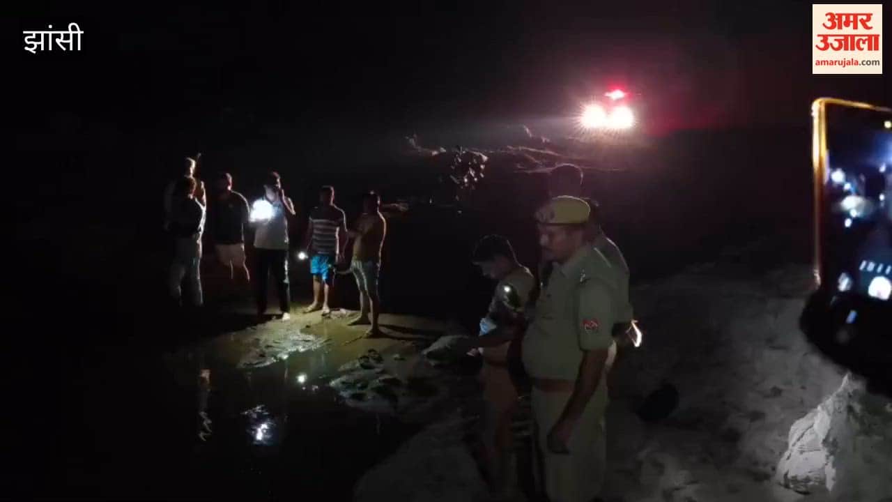 Major action against illegal mining at Khiriya Ghat, over half a dozen tractor-trolleys seized