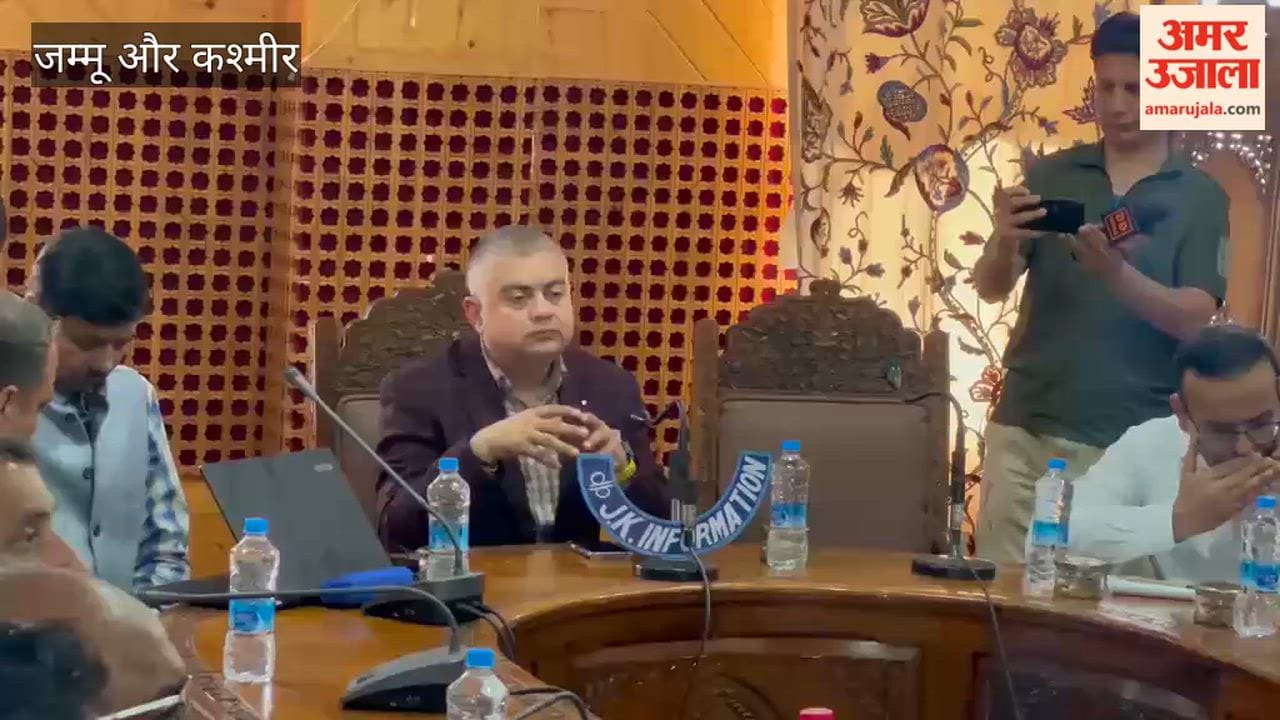 CPCO Amit Sharma Reviews Census Preparations in Shopian, Appeals for Public Cooperation