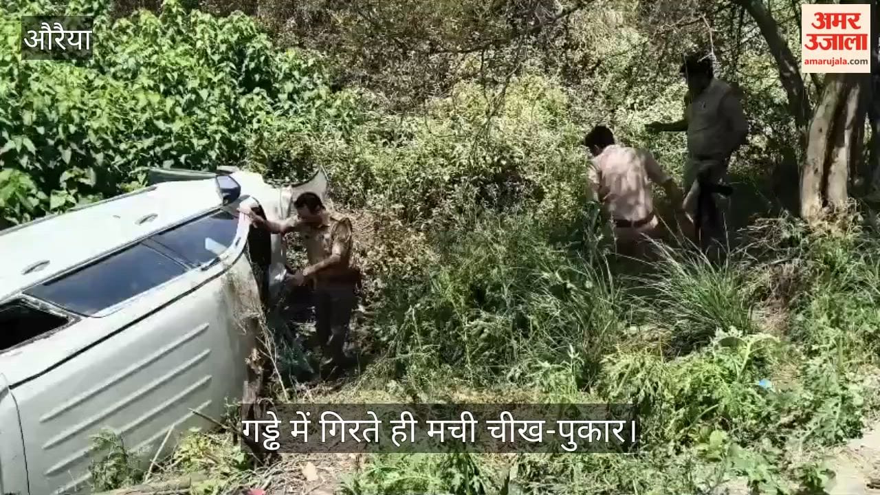 Auraiya Ertiga overturns into ditch while trying to avoid motorcyclist six injured including six-year-old girl