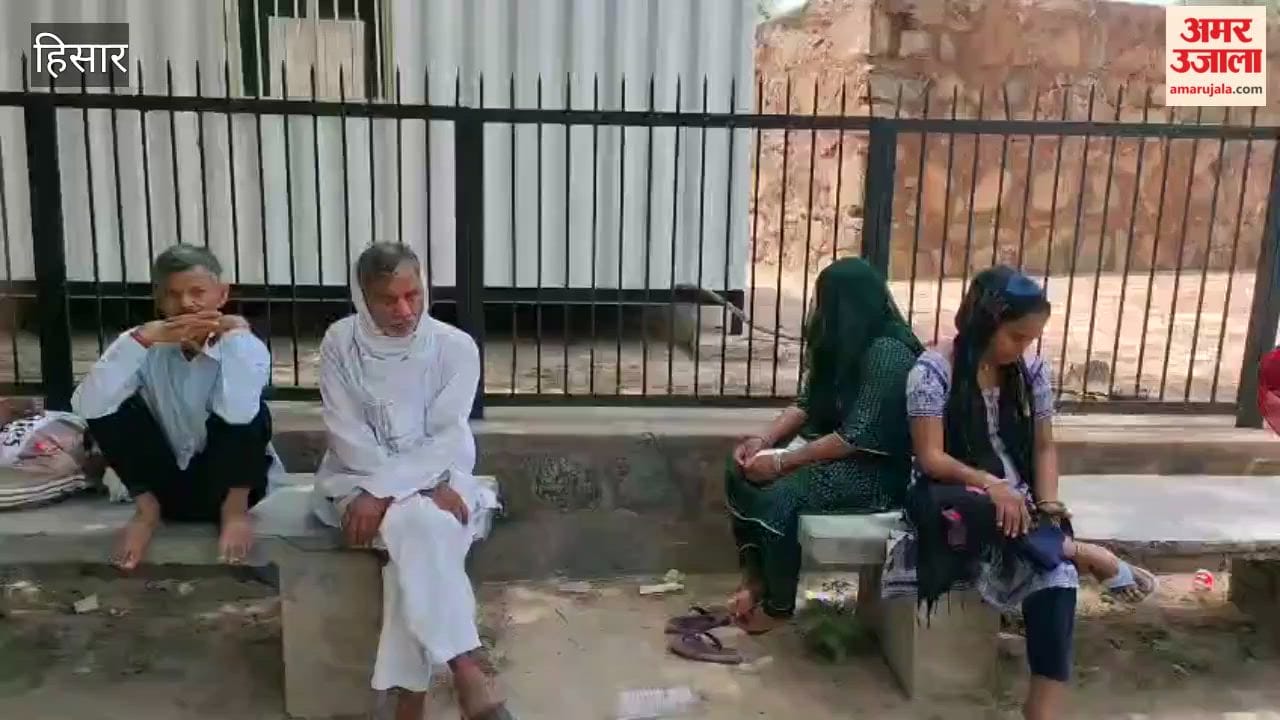 Rats gnawed at a woman's body in the mortuary of the District Civil Hospital in Hisar; relatives created a ruckus at the hospital.
