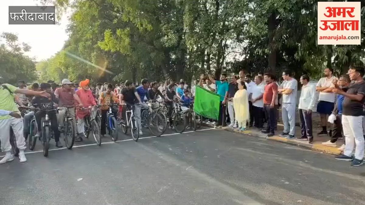 फरीदाबाद फिट इंडिया रैली: मेयर ने दिखाई हरी झंडी, सेक्टर 12 से शुरू साइकिल यात्रा