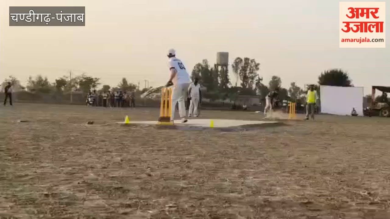 team from Chandi Wala village, located near the Hussainiwala border, won the cricket tournament.