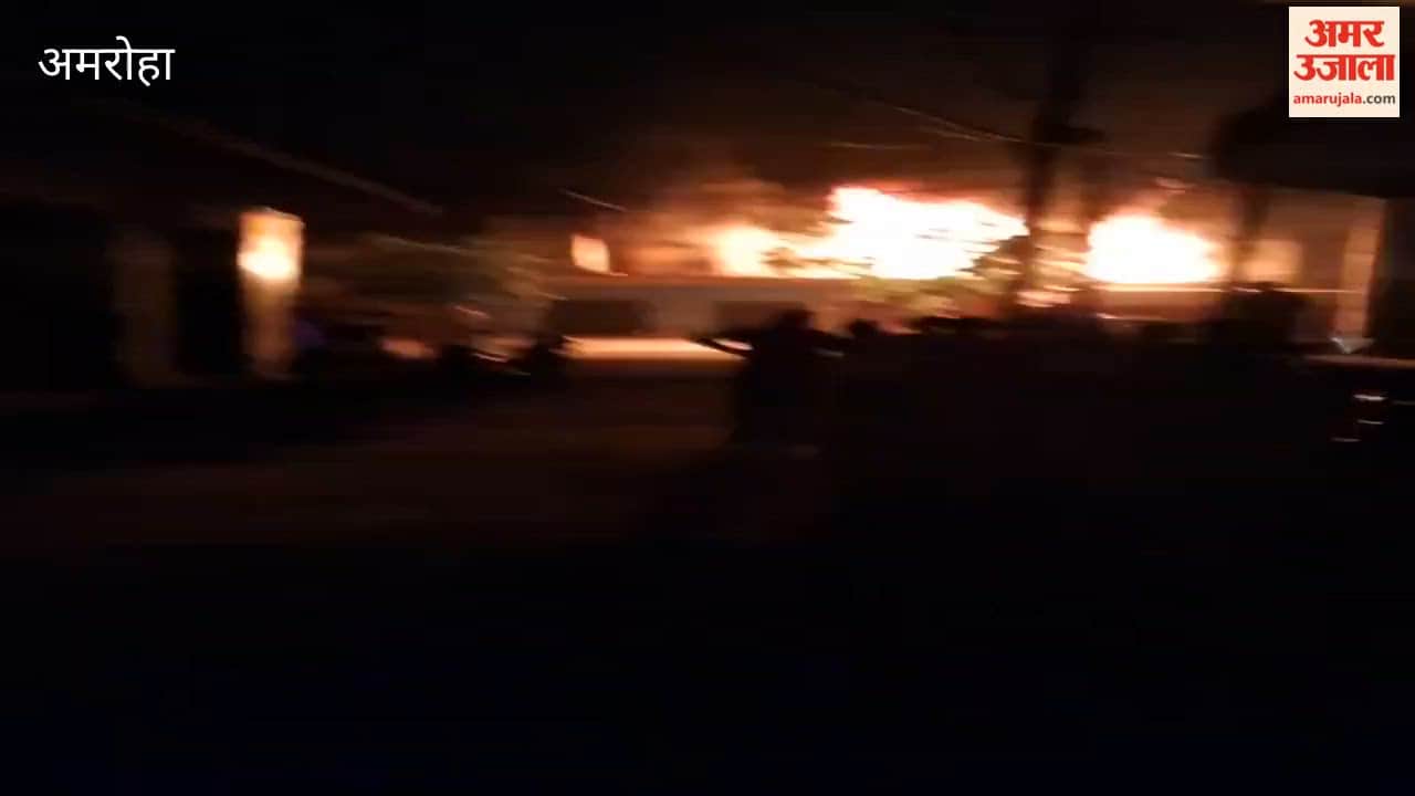 Massive fire breaks out at jacket factory due to short circuit