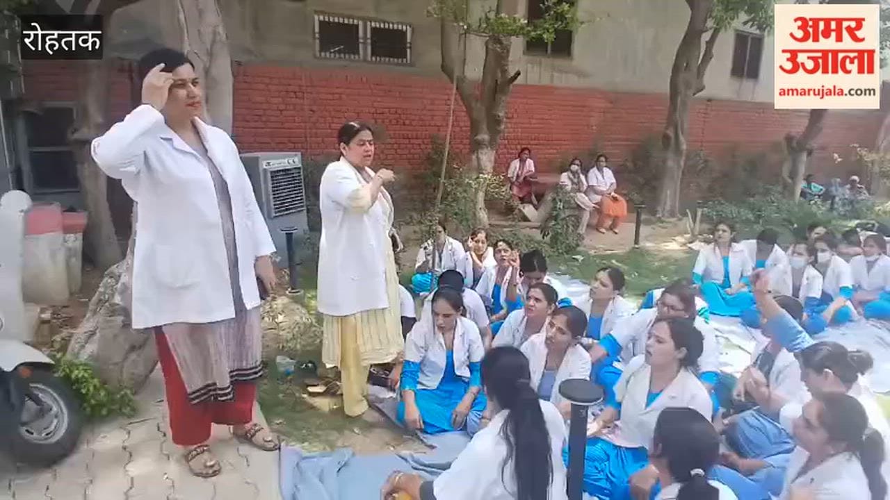 Two-hour protest in Rohtak against the Women's Commission Chairperson's remarks