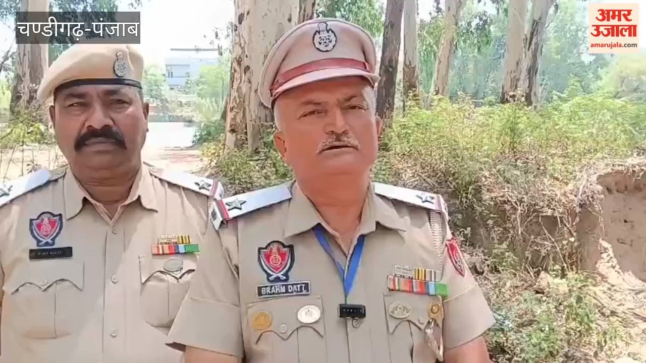 Crackdown on youths bathing in the canal in Pathankot