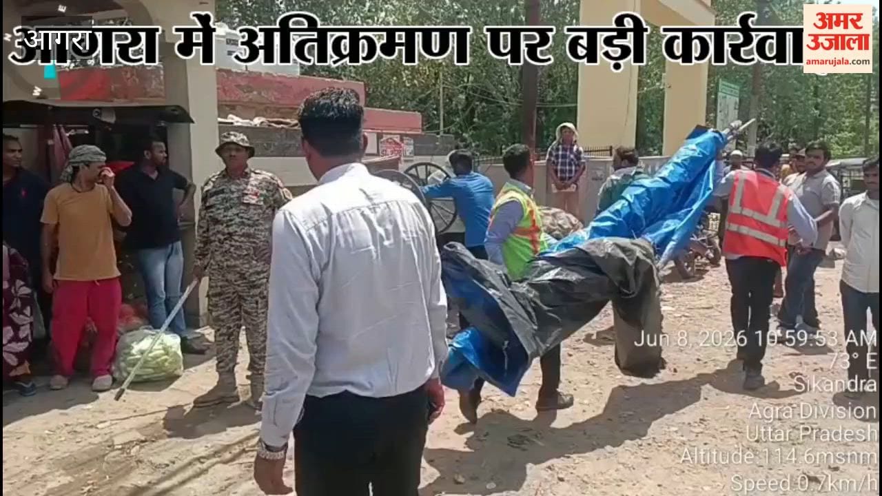 Bulldozer used against encroachment, heated exchange with shopkeepers