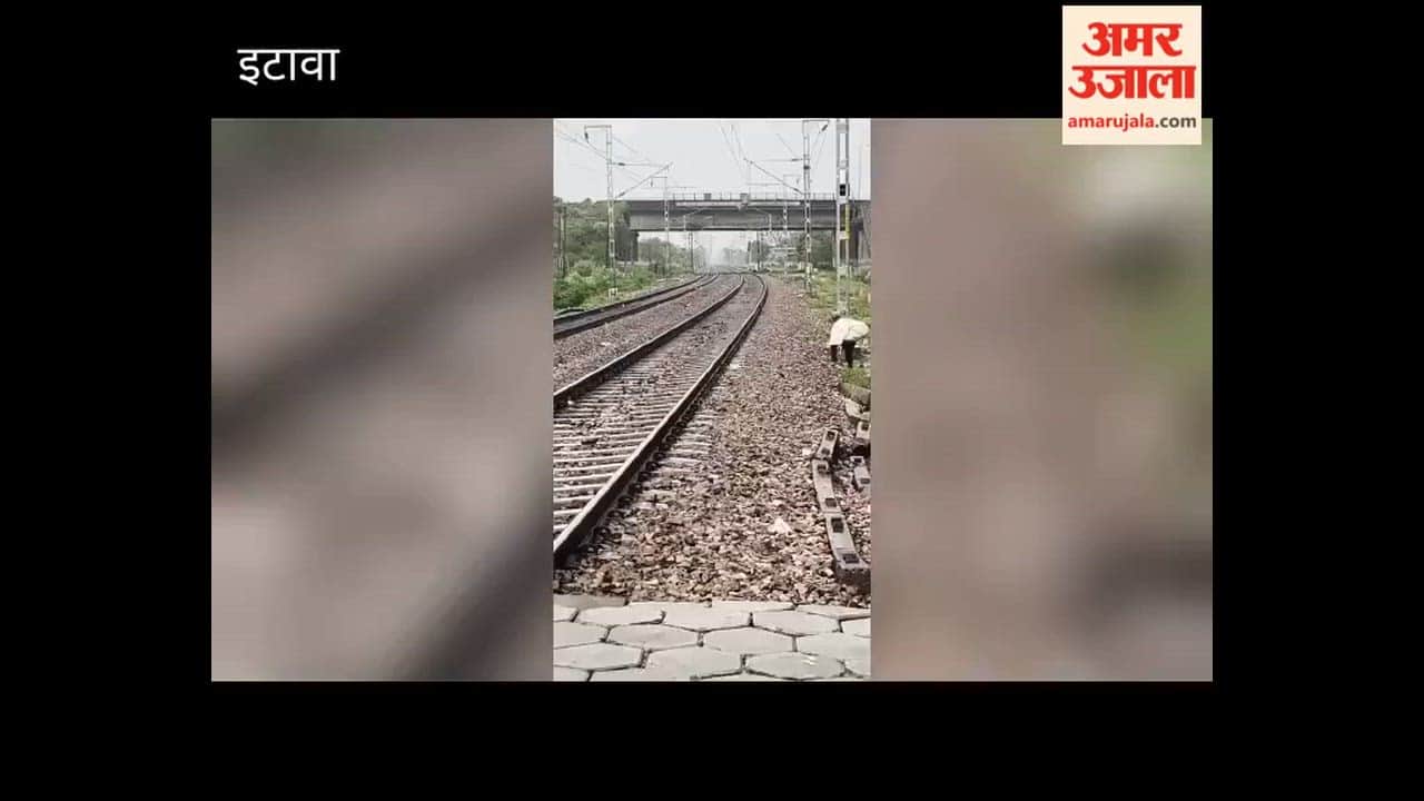 Etawah: Sack gets entangled in OHE power line during strong storm