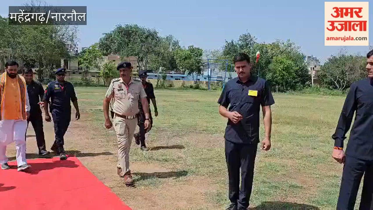 Chief Minister Nayab Saini arrived in Narnaul; Health Minister Aarti Singh Rao welcomed him.
