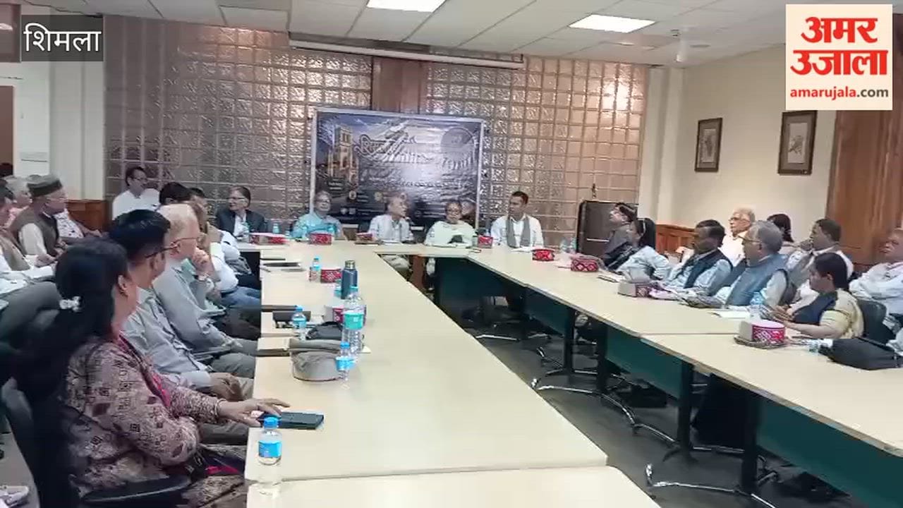 Shimla Shyamla Kavi Sammelan organized at the Gaiety Theatre's conference hall