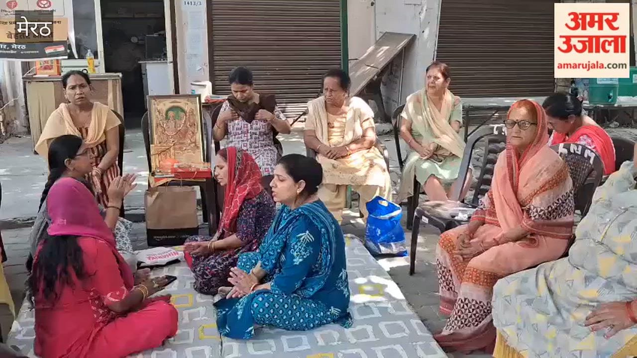 Meerut: Women's protest continues against setbacks