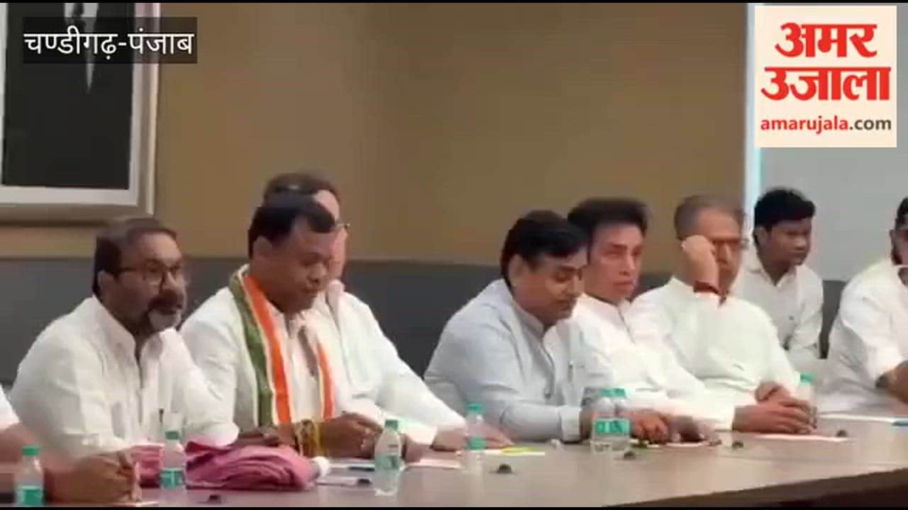 Congress state presidents meet in Delhi; Punjab elections discussed.