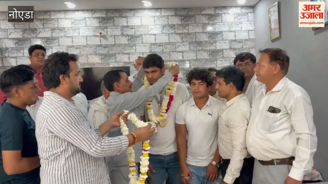 Grand welcome for Ayodhya gold medalist Jai Yadav in Garhi Chokhandi village
