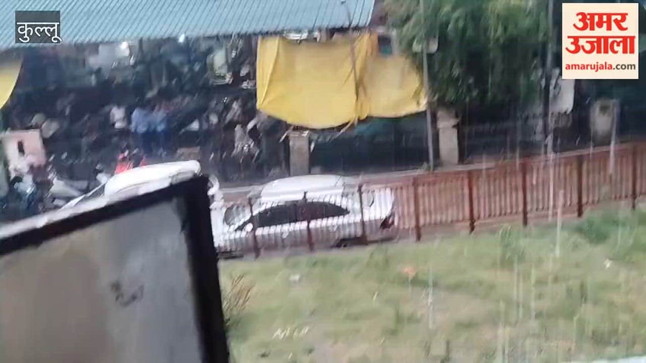 Video: Weather takes a turn in Kullu district; heavy rain begins