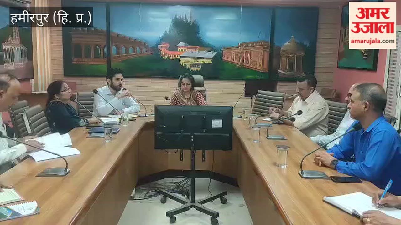 Hamirpur The oath-taking ceremony for *Pradhans* and *Up-Pradhans* will be held at the Polytechnic College auditorium; DC Gandharva Rathore has directed officials to make all necessary arrangements