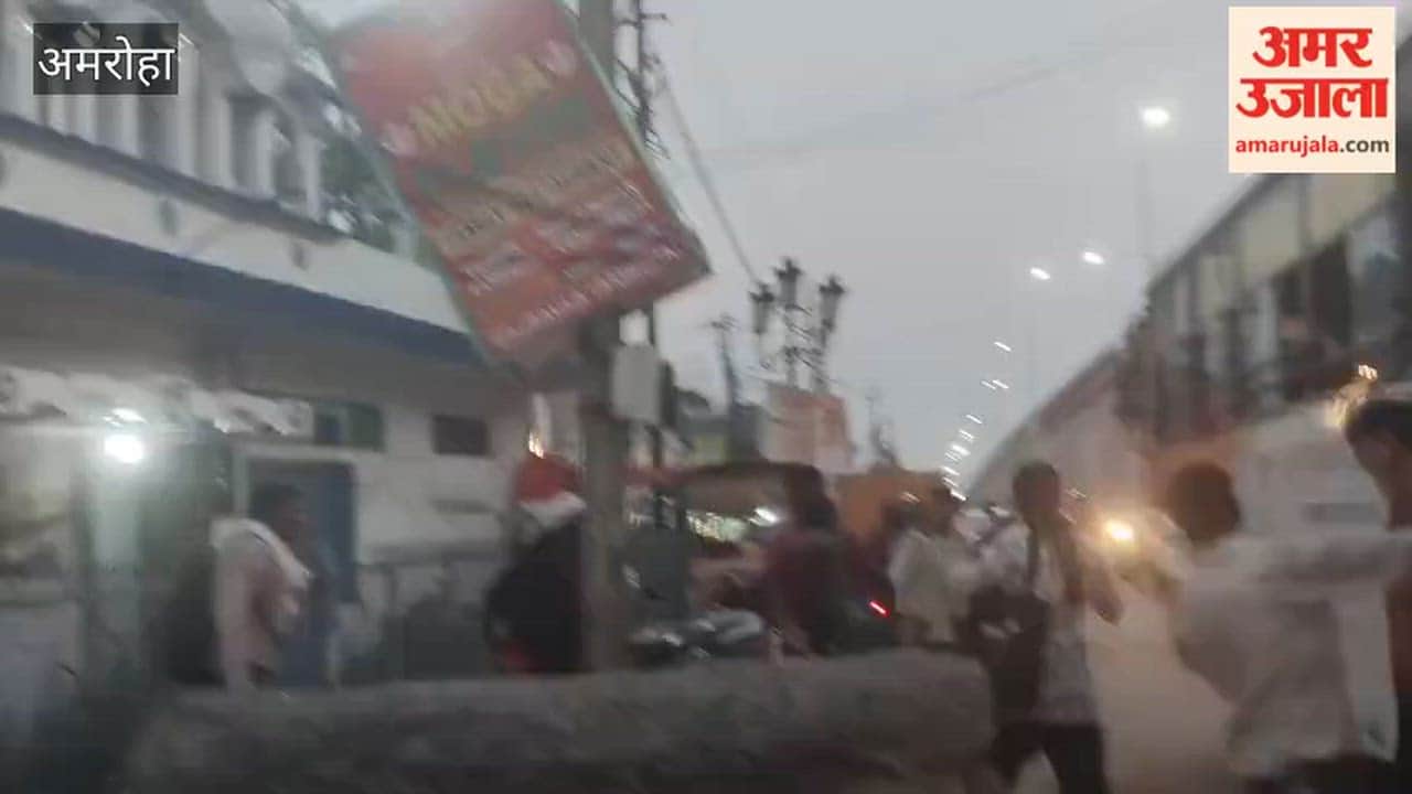 Despite complaints and action, roadways buses continue to stop in front of the Gurudwara