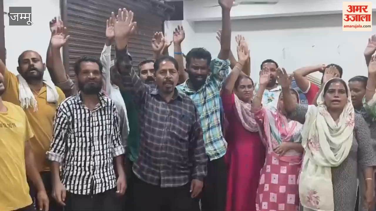 Sanitation workers' strike in RS Pura continues for the 18th day