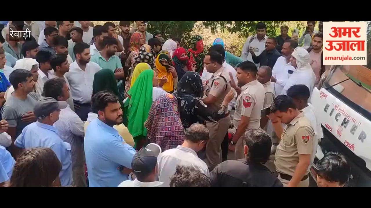 Villagers in Bawal, Rewari, distressed by the power crisis, blocked the Bawal-Tihada Road.