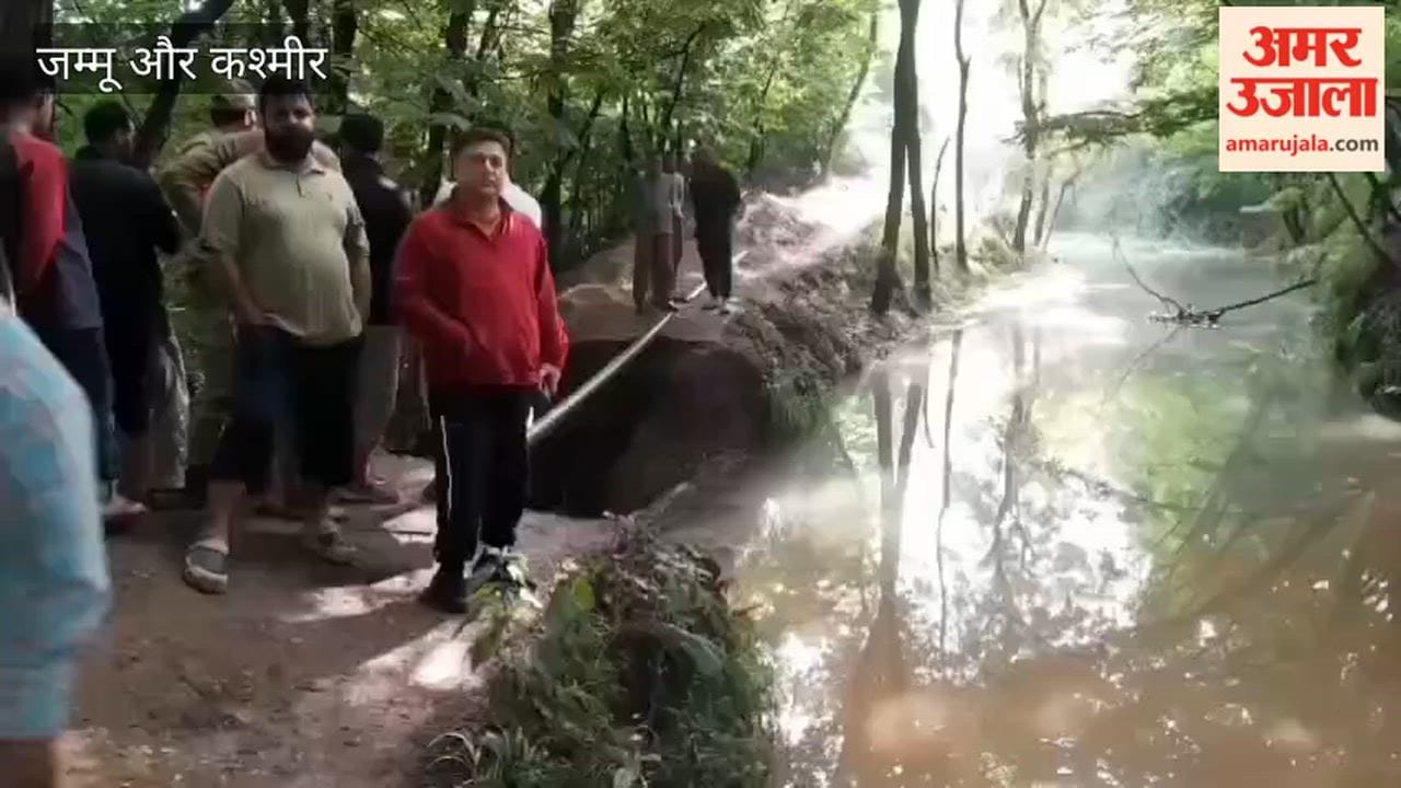 Landslide near Ganderbal's Badshahi Canal