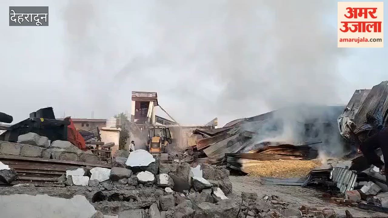 Uproar following BJP leader's murder: Bulldozer used on main accused's house; entire structure demolished