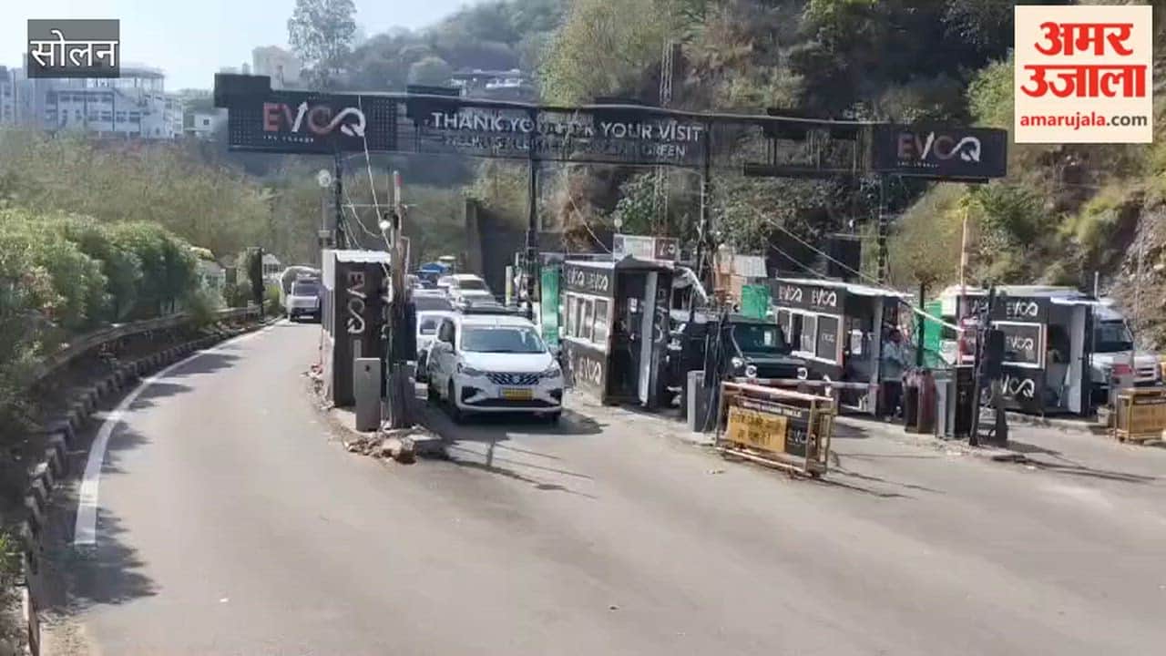 Solan Jam in Parwanoo long queue on National Highway due to breakdown of truck and collision of two vehicles