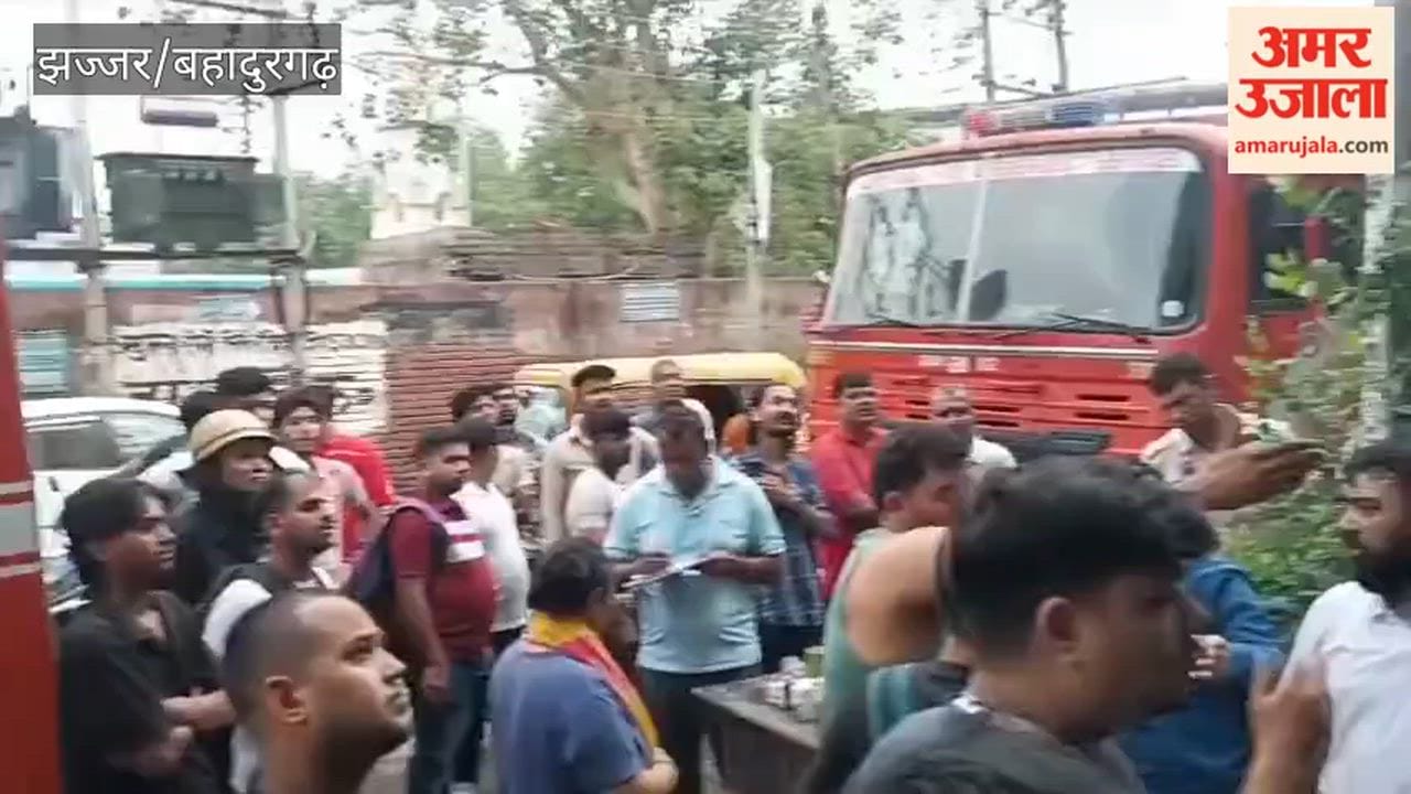 Fire breaks out in two shops on Najafgarh Road in Bahadurgarh